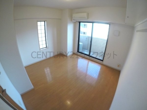 ドライバウム江坂