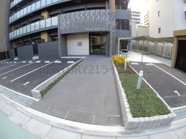 プレサンス江坂クォーレ