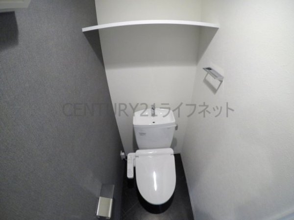 プレサンス江坂クォーレ