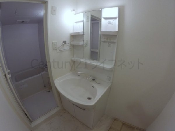 ウィステリアコート