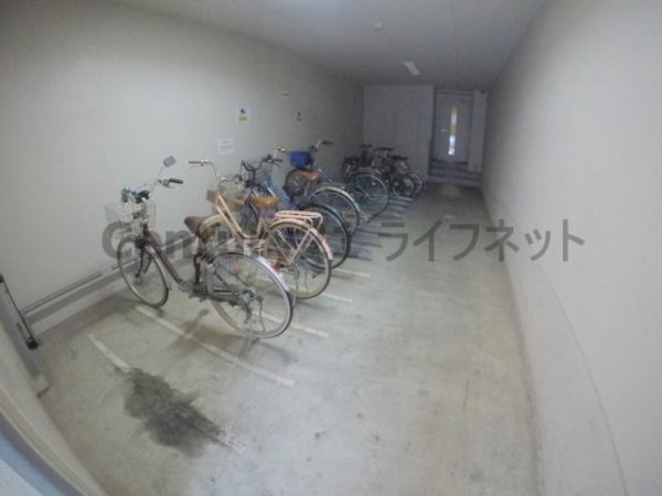 ウィステリアコート