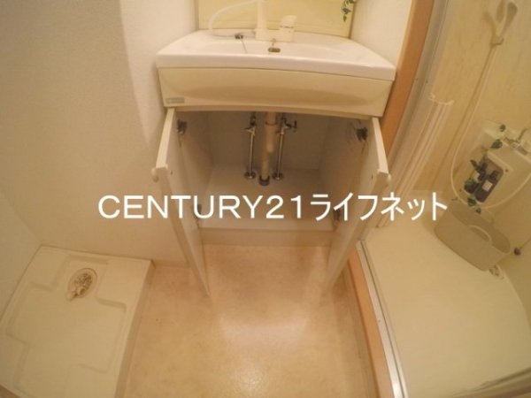 フローライト上新庄駅前