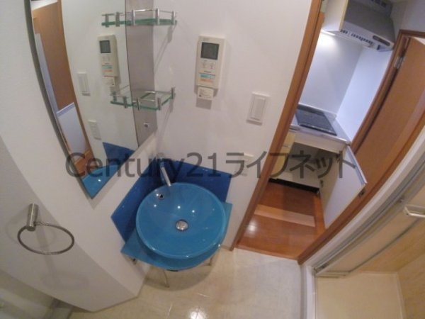 セレニテ天六西