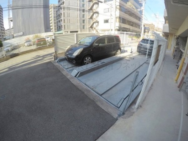 セレニテ江坂四番館