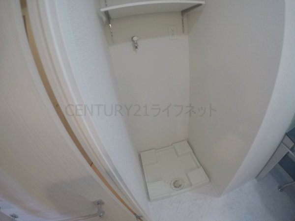 セレニテ江坂四番館