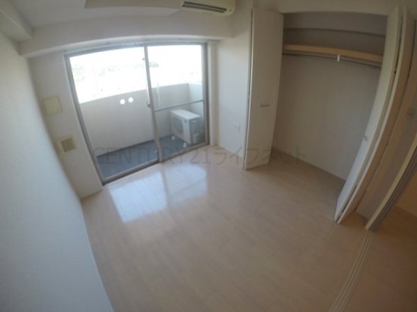 セレニテ江坂四番館