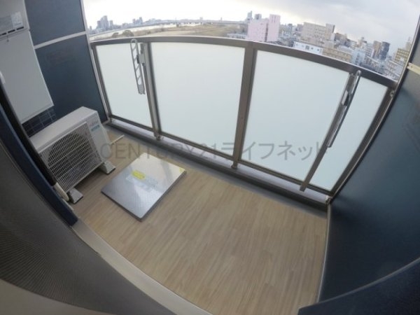 プレサンスOSAKA西中島リエゾン