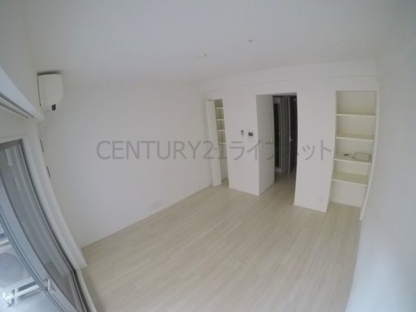 エス・キュート梅田中崎町