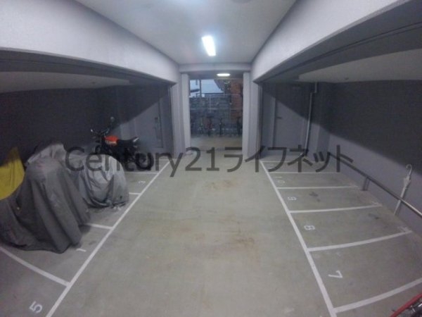 HS梅田イースト