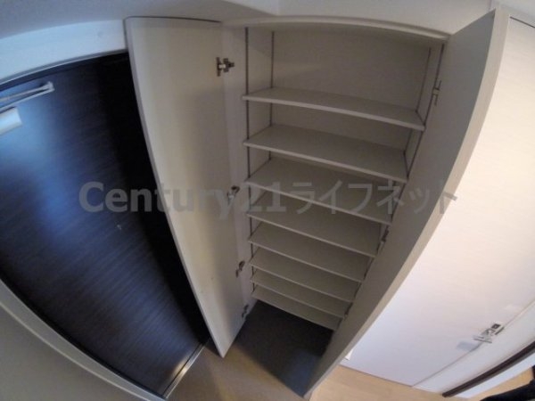 HS梅田イースト