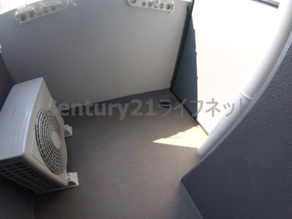 HS梅田イースト