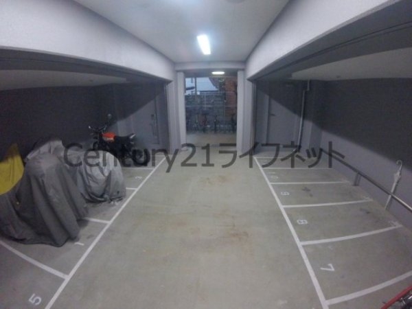 HS梅田イースト