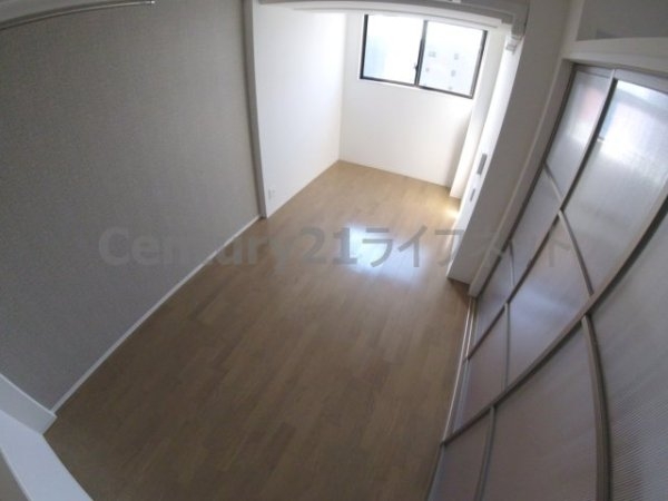 HS梅田イースト