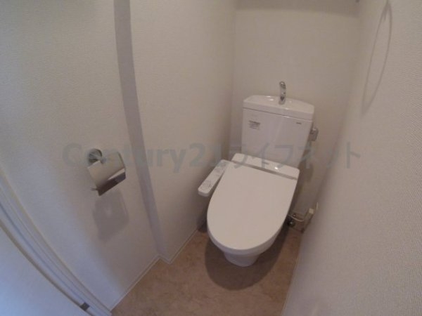 HS梅田イースト