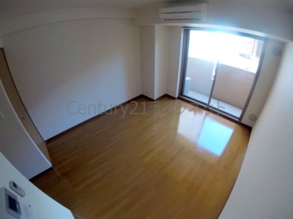 リバースクウェア103