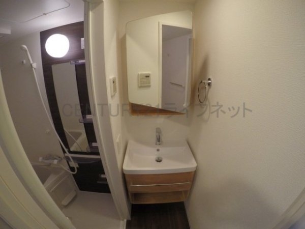 セレニテ西中島アリア壱番館