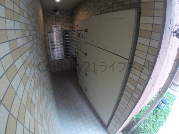 大阪市淀川区西中島６丁目のマンション