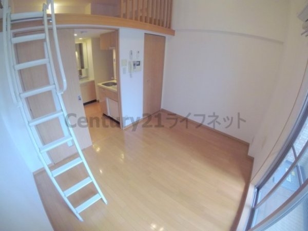 大阪市淀川区西中島６丁目のマンション