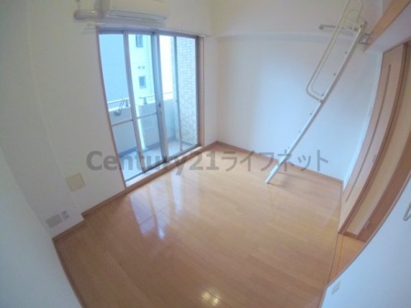 大阪市淀川区西中島６丁目のマンション