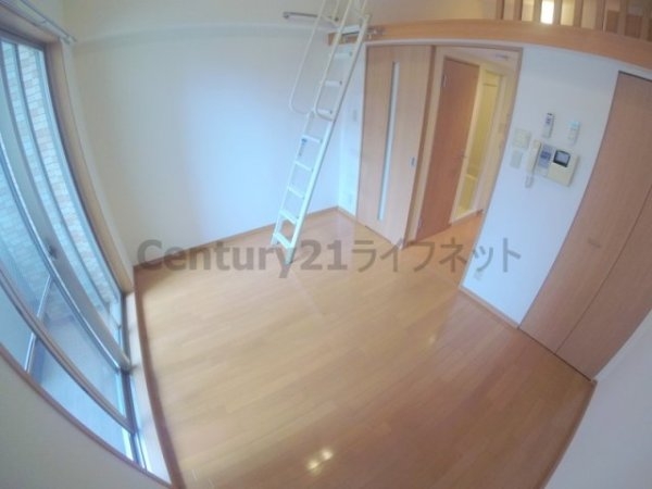 大阪市淀川区西中島６丁目のマンション