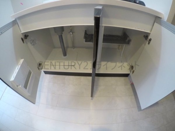 エステムコート新大阪15フロウ