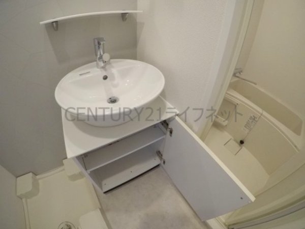 プロヴィスタ新大阪イーストゲート