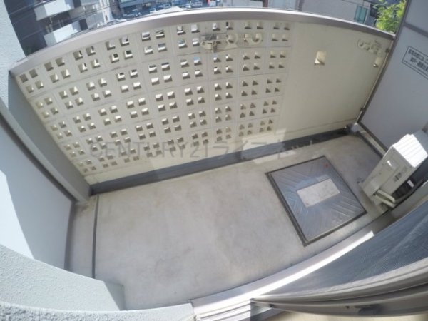 ウィスタリア新北野