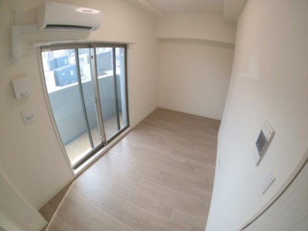 プレサンス東三国エンブレイス