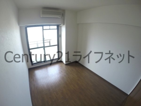 ローズコーポ新大阪8