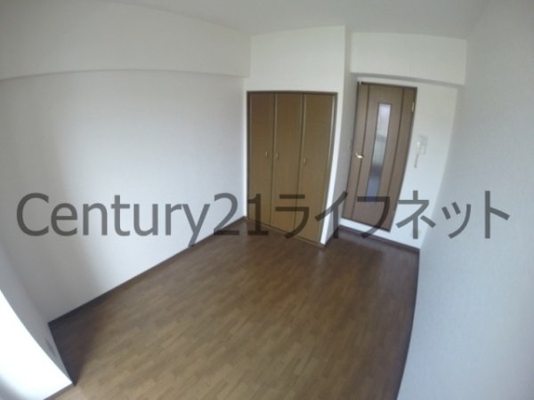 ローズコーポ新大阪8