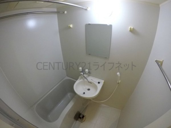 ローズコーポ西中島