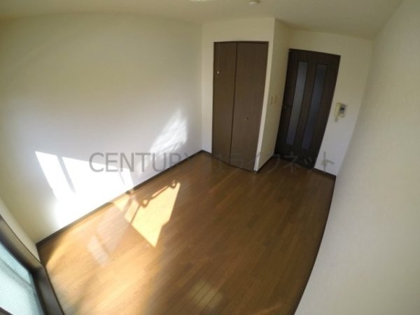 ローズコーポ西中島