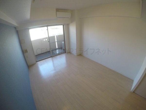 セレニテ江坂四番館