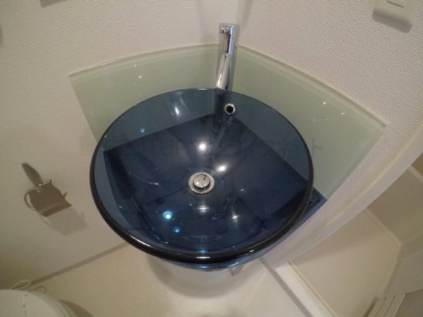 セレニテ江坂四番館