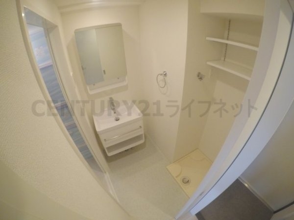 セレニテ江坂アリア