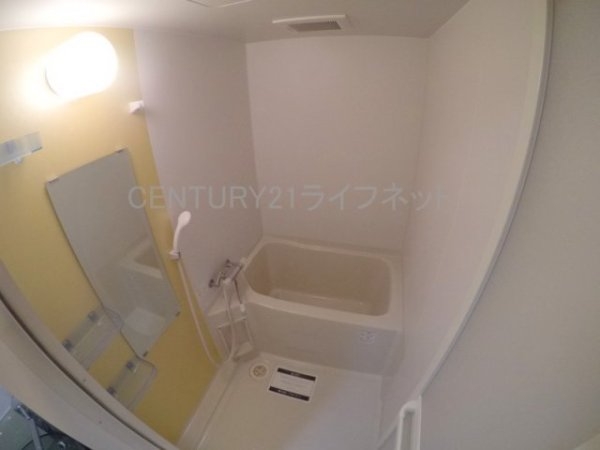 セレニテ江坂四番館