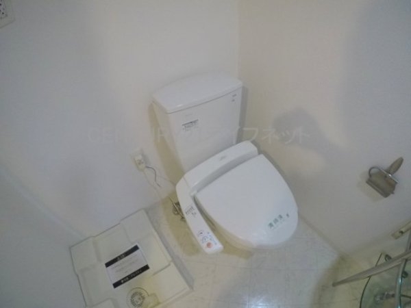 セレニテ江坂四番館