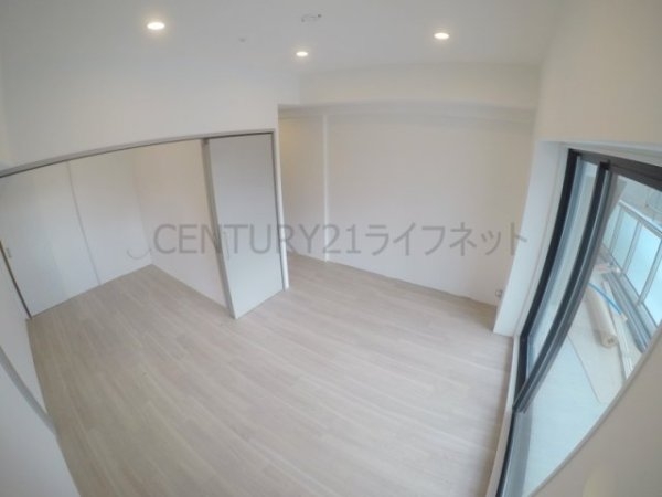シーズンフラッツ梅田イースト