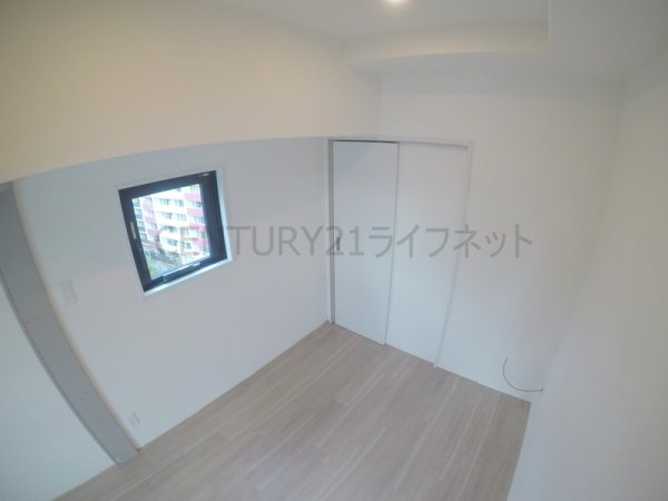 シーズンフラッツ梅田イースト