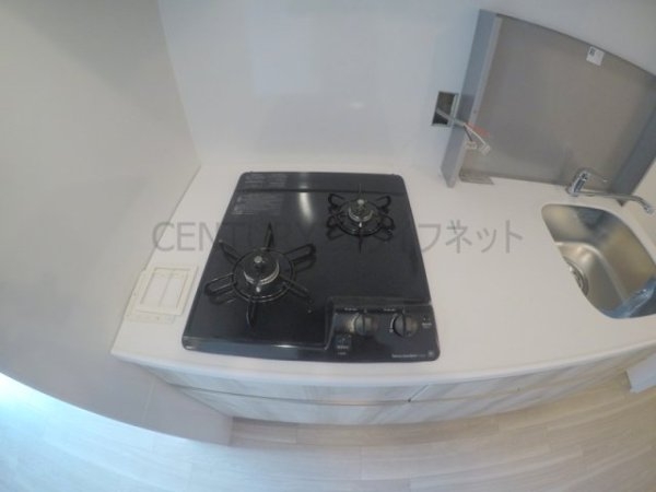 シーズンフラッツ梅田イースト