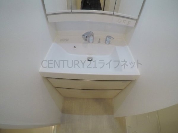シーズンフラッツ梅田NORTH