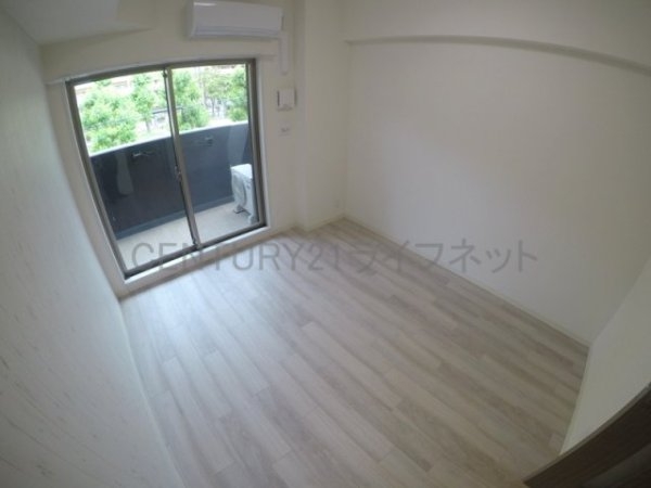 プレサンス西中島南方セレスト