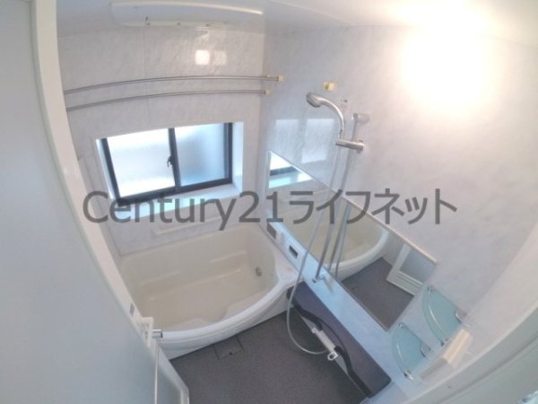 リーガル梅田EAST