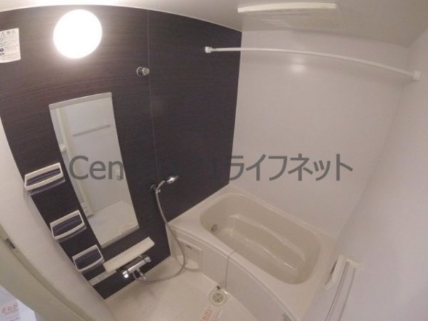 ラ　ヴィータ西梅田