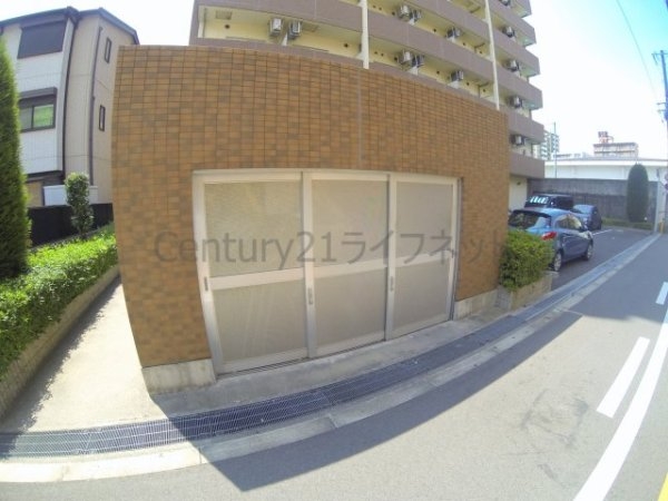 ワンルーフフラットテンジンバシ