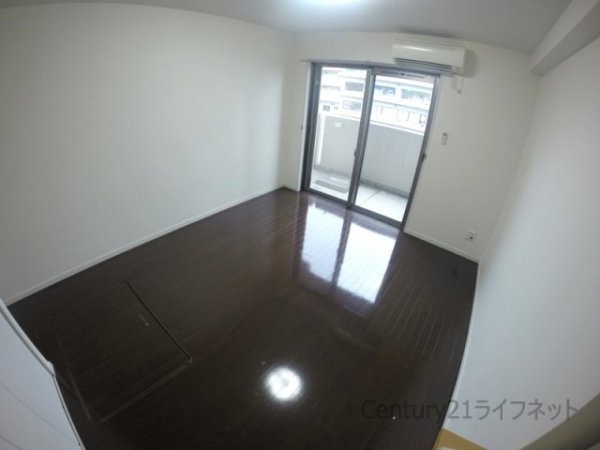 大阪市淀川区木川東４丁目のマンション
