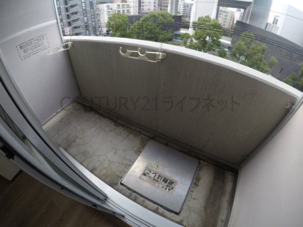 ノイエ新大阪A棟