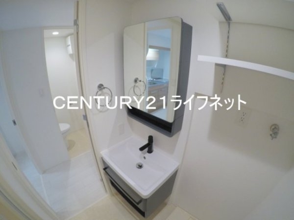 セレニテ江坂グランデ