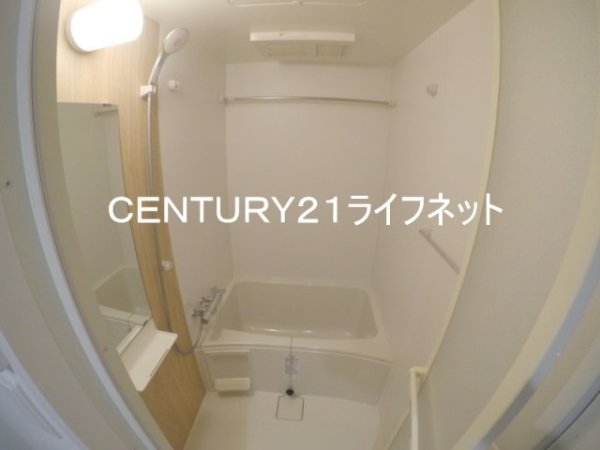 セレニテ江坂グランデ