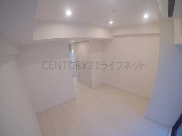 シーズンフラッツ梅田NORTH